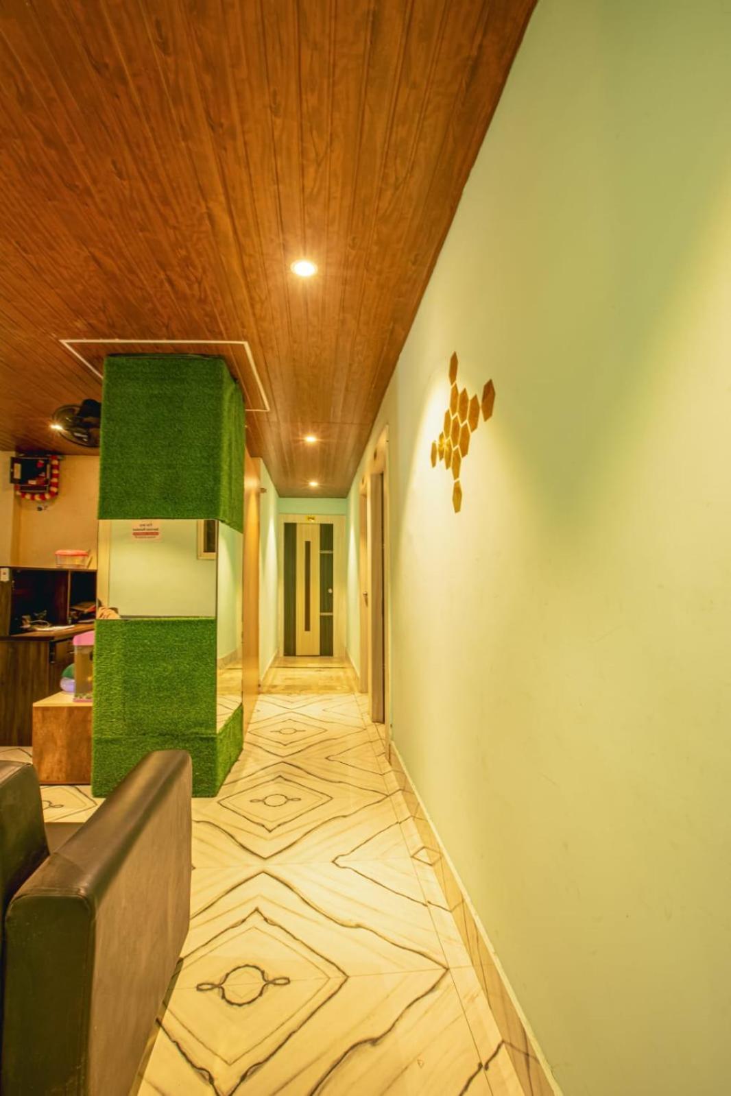Hotel Silver Star Μπουμπάνεσβαρ Εξωτερικό φωτογραφία